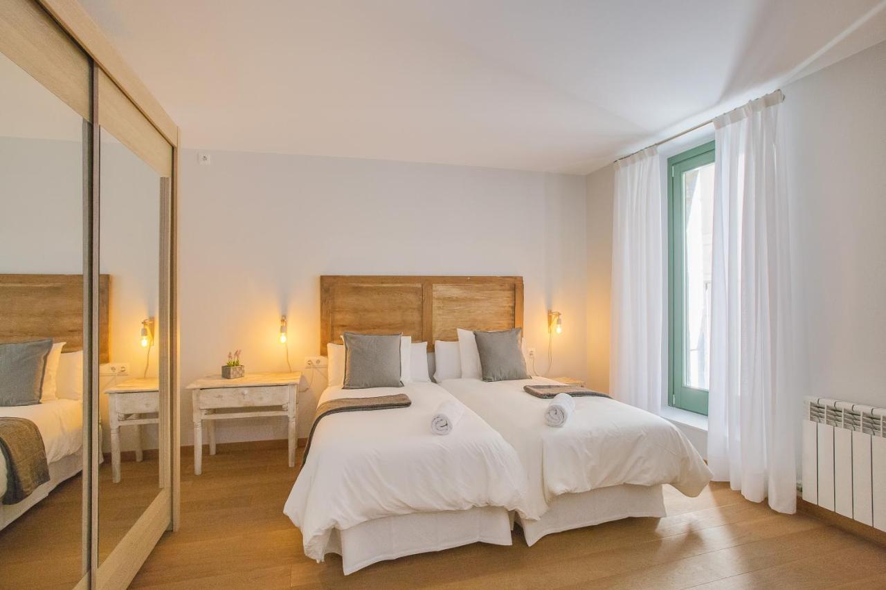 Apartaments Catedral - Baltack Homes Херона Екстериор снимка